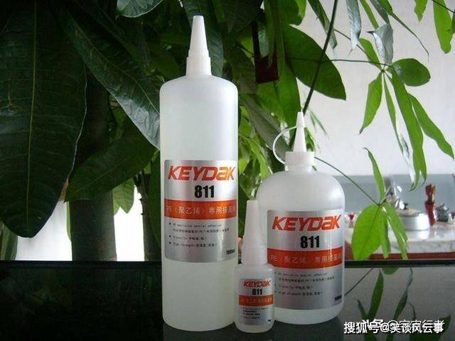 探究502胶水能否用于修补木材缝隙