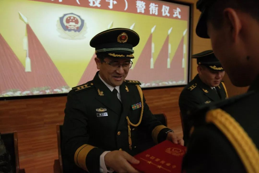 大校住房待遇，彰显人文关怀与军事荣誉的象征