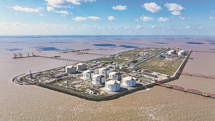 上海气化长江LNG，推动长江经济带绿色能源转型的关键力量