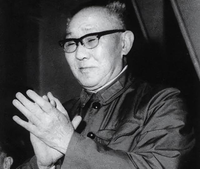 枪口剧组，热血铸就影视传奇
