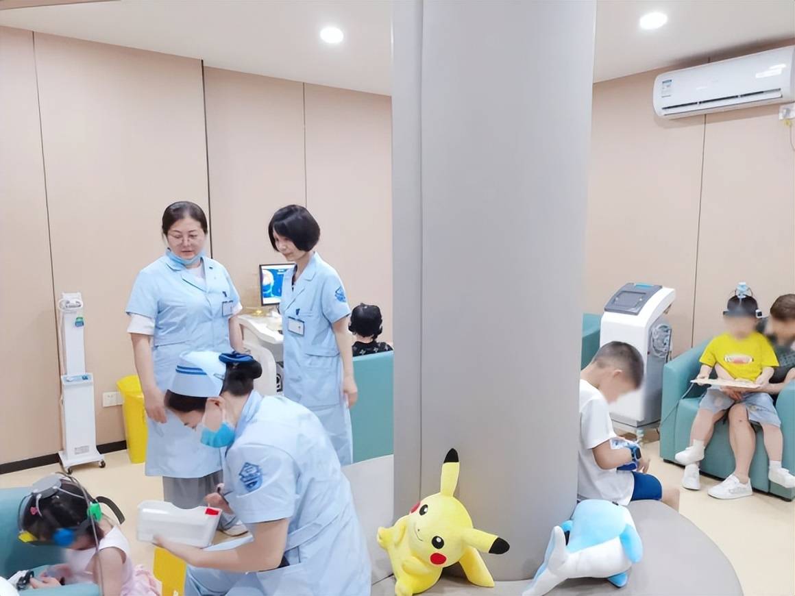 上海儿科专家，守护儿童健康的守护者