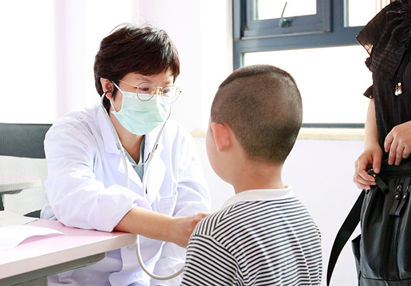 儿科心脏科专家咨询，守护儿童心脏健康的守护者