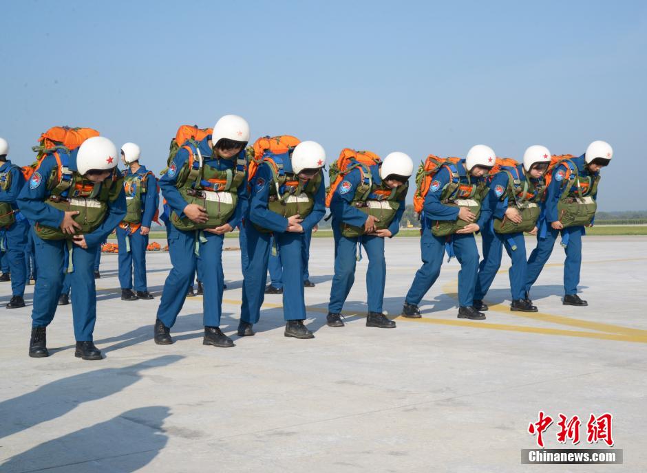 中国著名的跳伞兵员