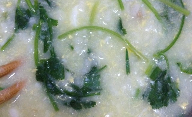 香菜蛋花粥，一道美味与健康并存的佳肴