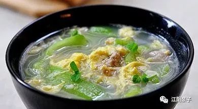 青瓜蛋花汤，一道清新美味的家常汤品