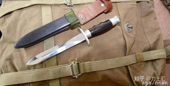 伞兵刺刀，一种象征荣耀与英勇的军用刀具