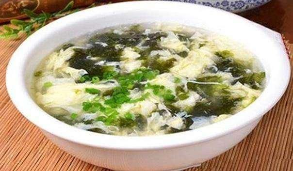 泡紫菜蛋花汤，一道家常美食的烹饪之旅