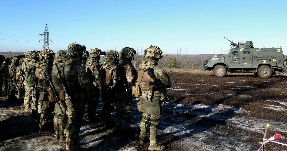 运-20与伞兵运输能力的探索，最多能运多少伞兵？