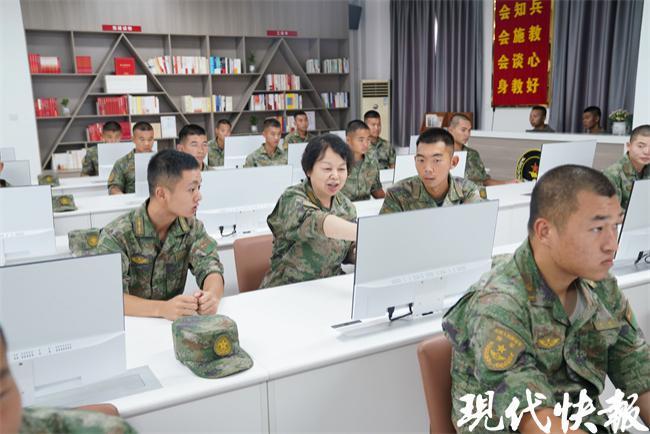 美术小礼物教案